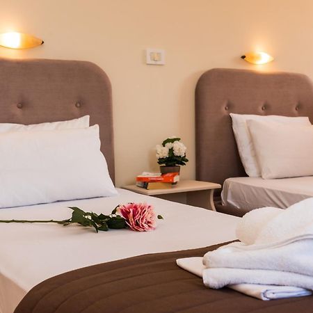 Sole E Mare Family Apartments チィリヴィ エクステリア 写真